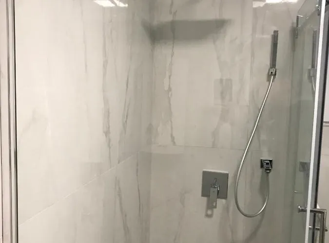 Blue Sky Apartment *